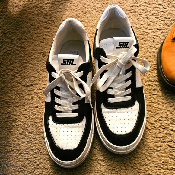 Steve Madden Ledge Sneakers - Picture 1 of 3